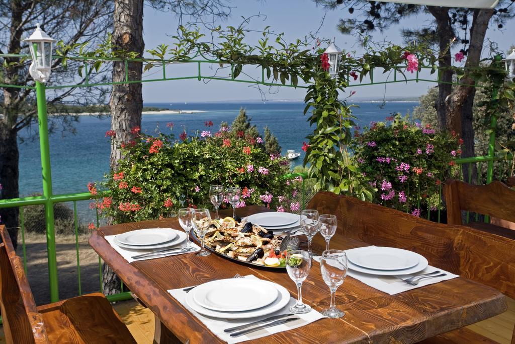 Camping Brioni بولا المظهر الخارجي الصورة